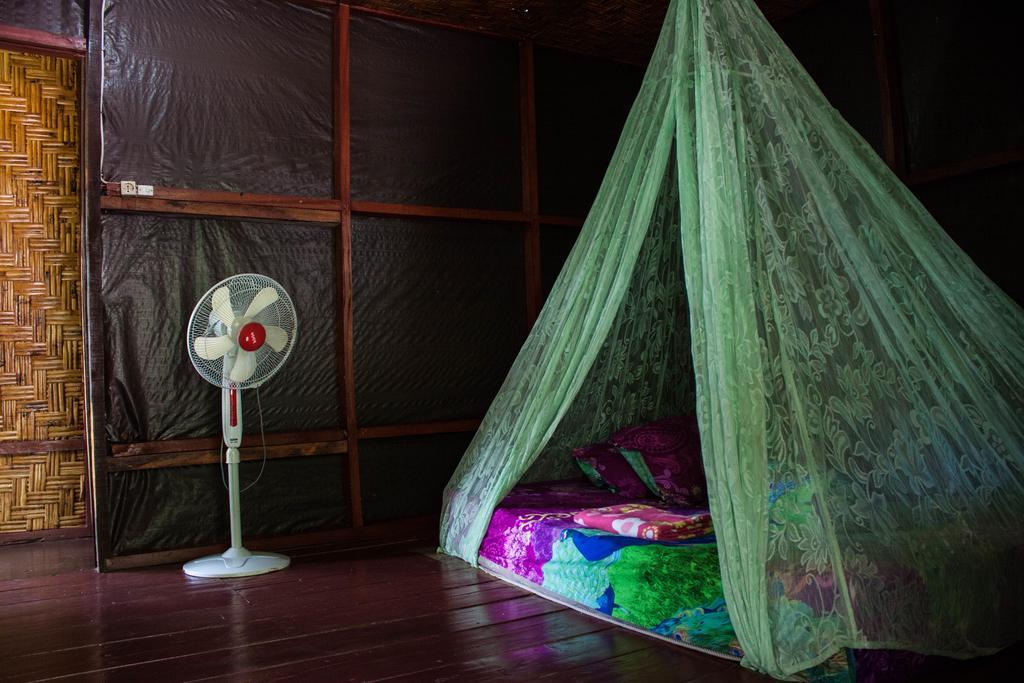 Rain Forest Guest House And Jungle Trekking Букит Лаванг Екстериор снимка