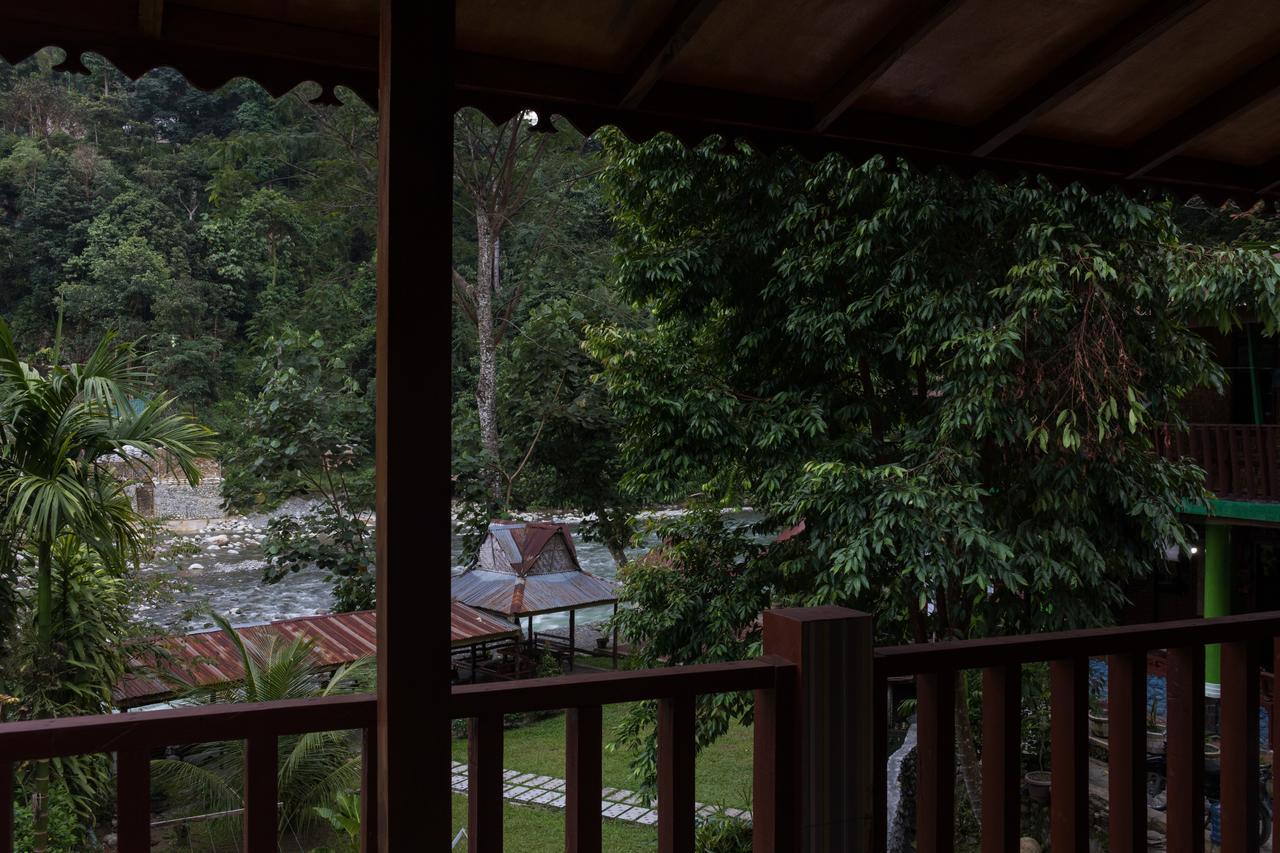 Rain Forest Guest House And Jungle Trekking Букит Лаванг Екстериор снимка