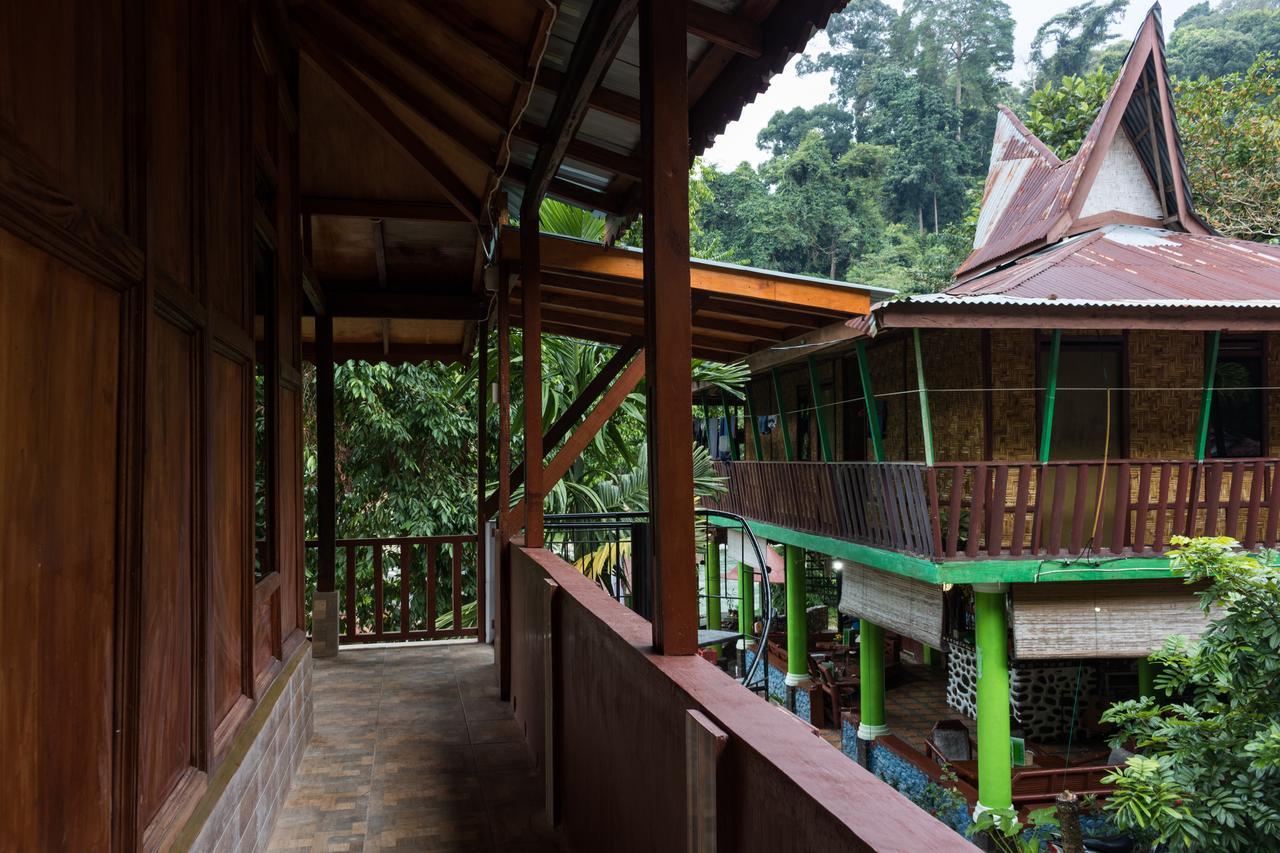 Rain Forest Guest House And Jungle Trekking Букит Лаванг Екстериор снимка