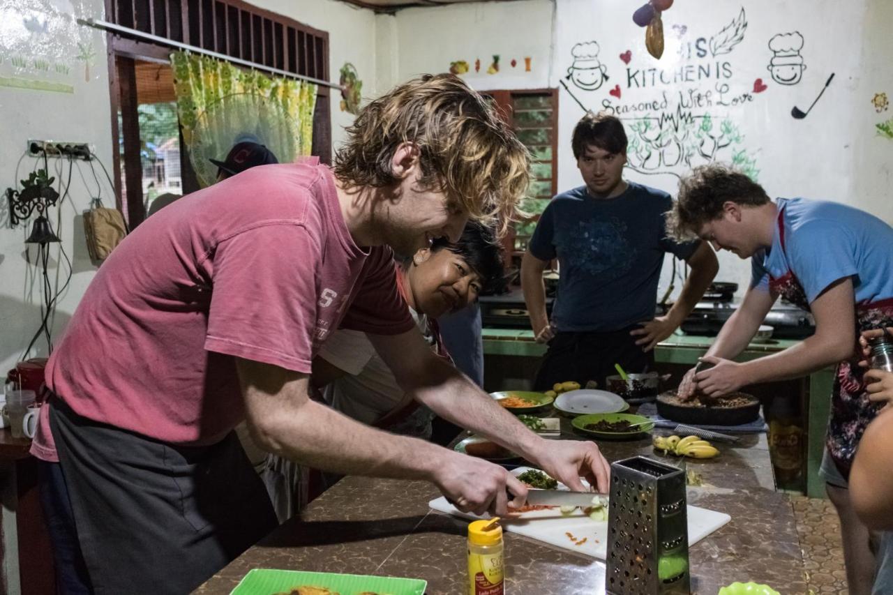 Rain Forest Guest House And Jungle Trekking Букит Лаванг Екстериор снимка